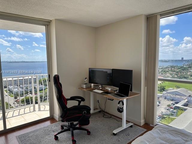 7601 E Treasure Dr #1905 North Bay Village, FL 33141