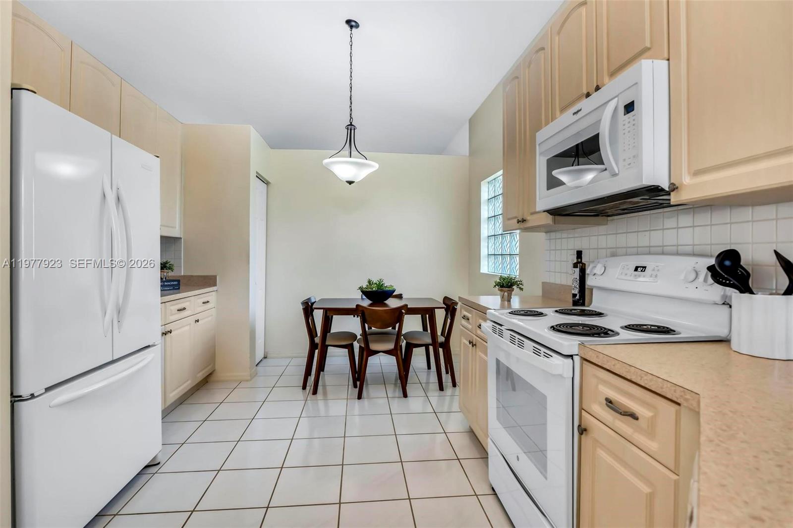 1601 SW 157th Ave Pembroke Pines, FL 33027