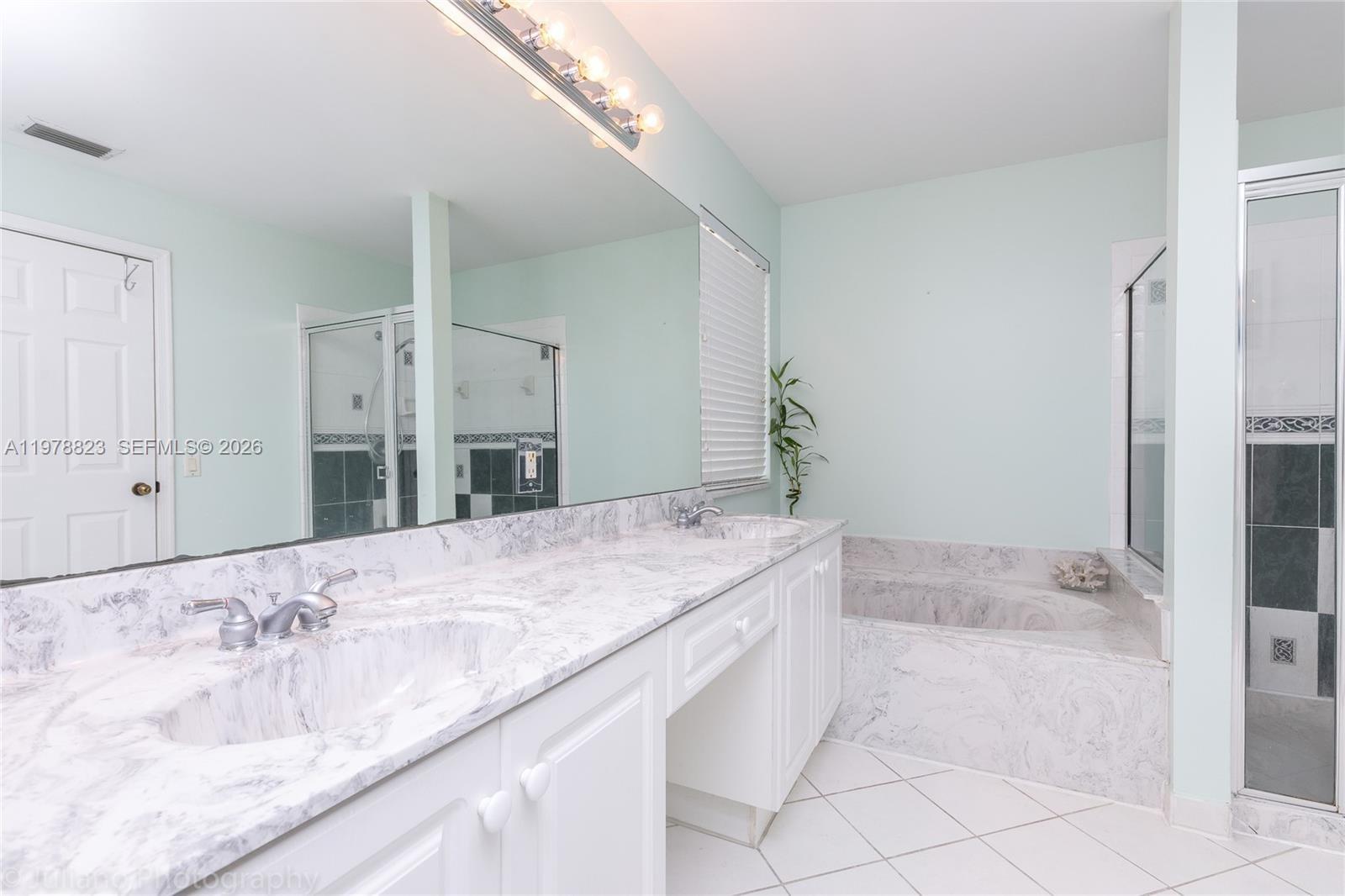 1032 Silktree Ln Weston, FL 33327