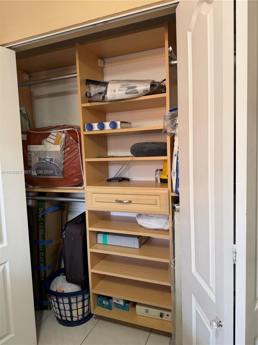 1800 W 54th St #309 Hialeah, FL 33012