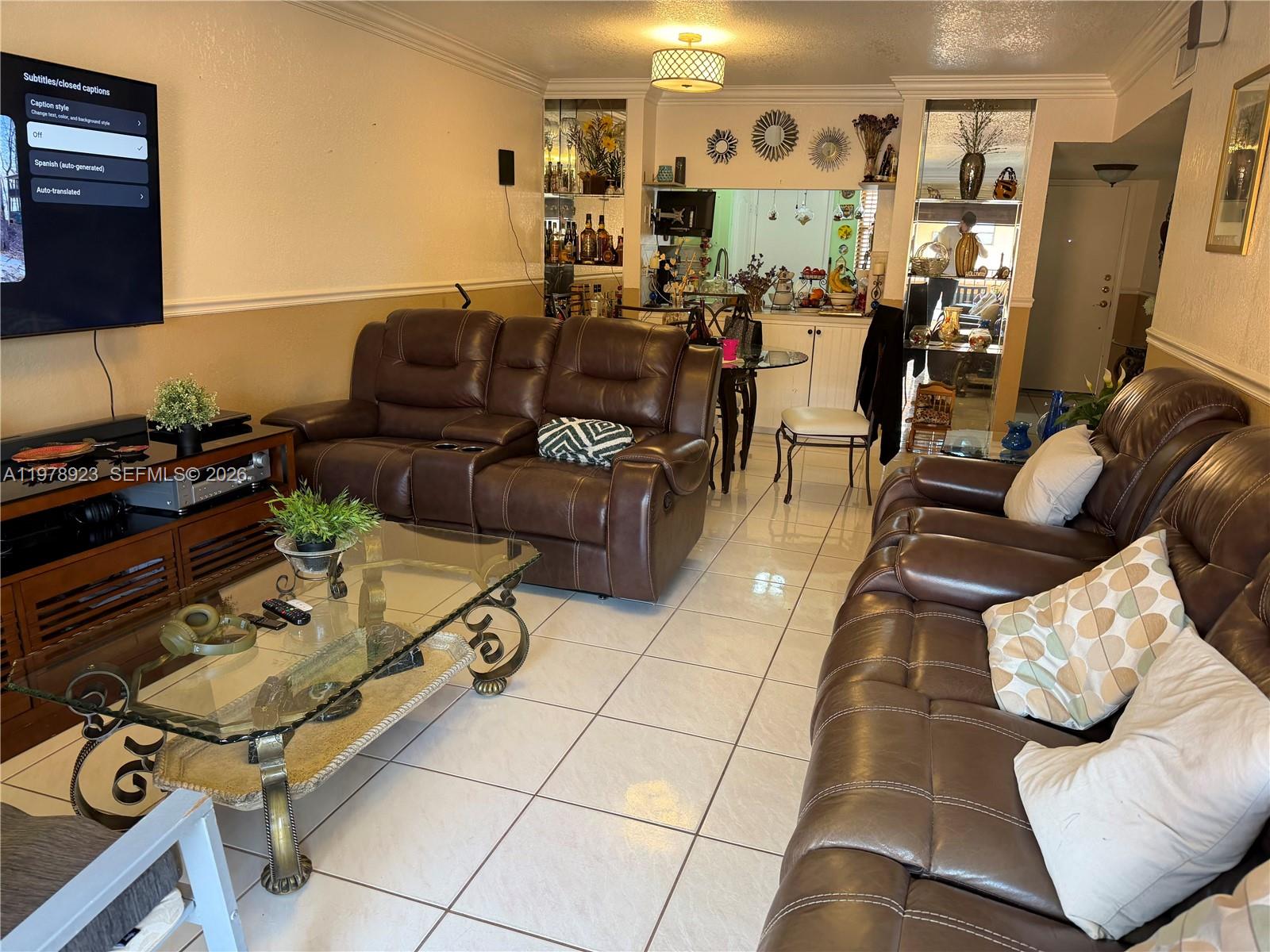 1800 W 54th St #309 Hialeah, FL 33012