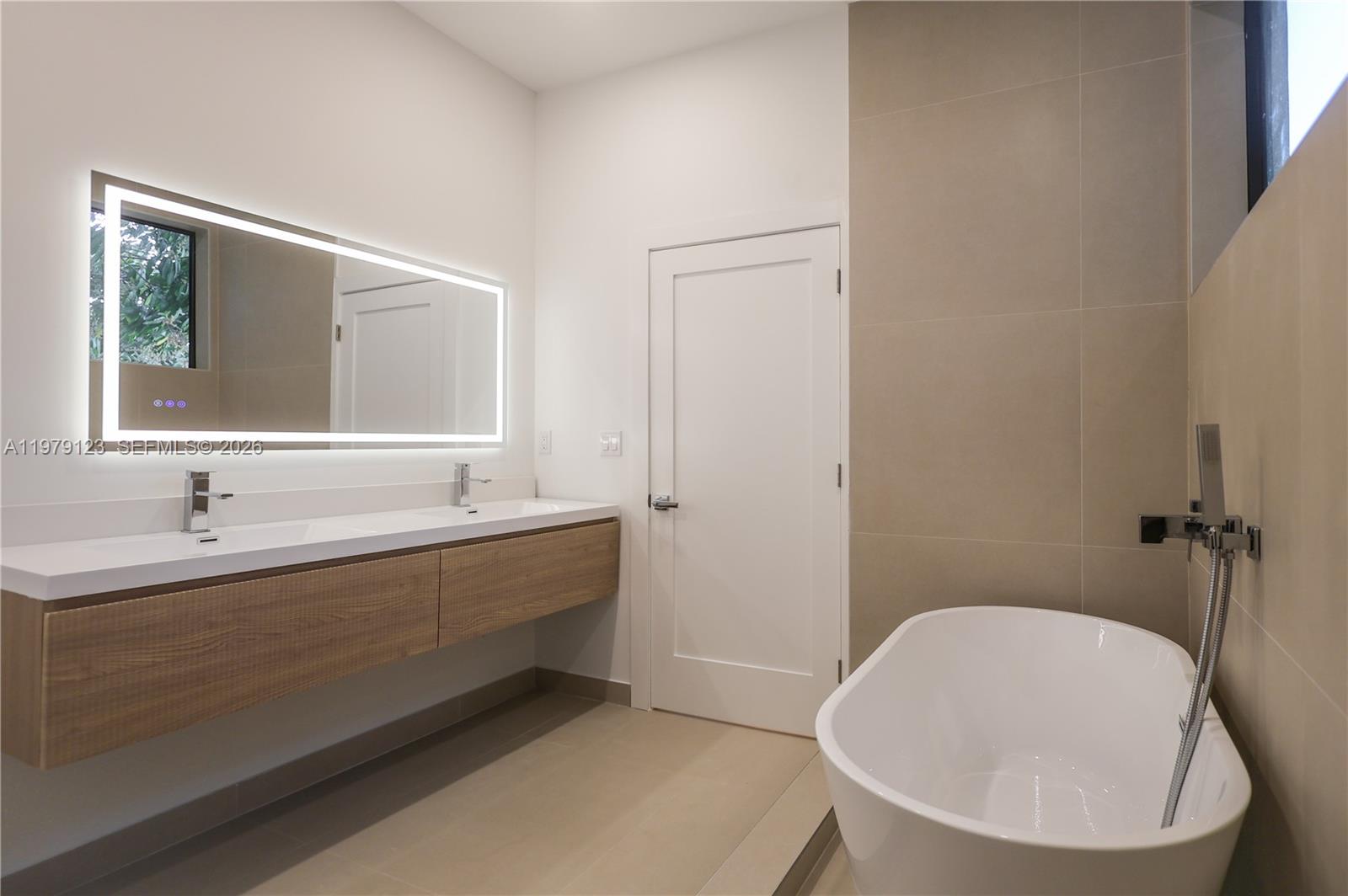 5802 Nw 5th Ave Miami, FL 33127