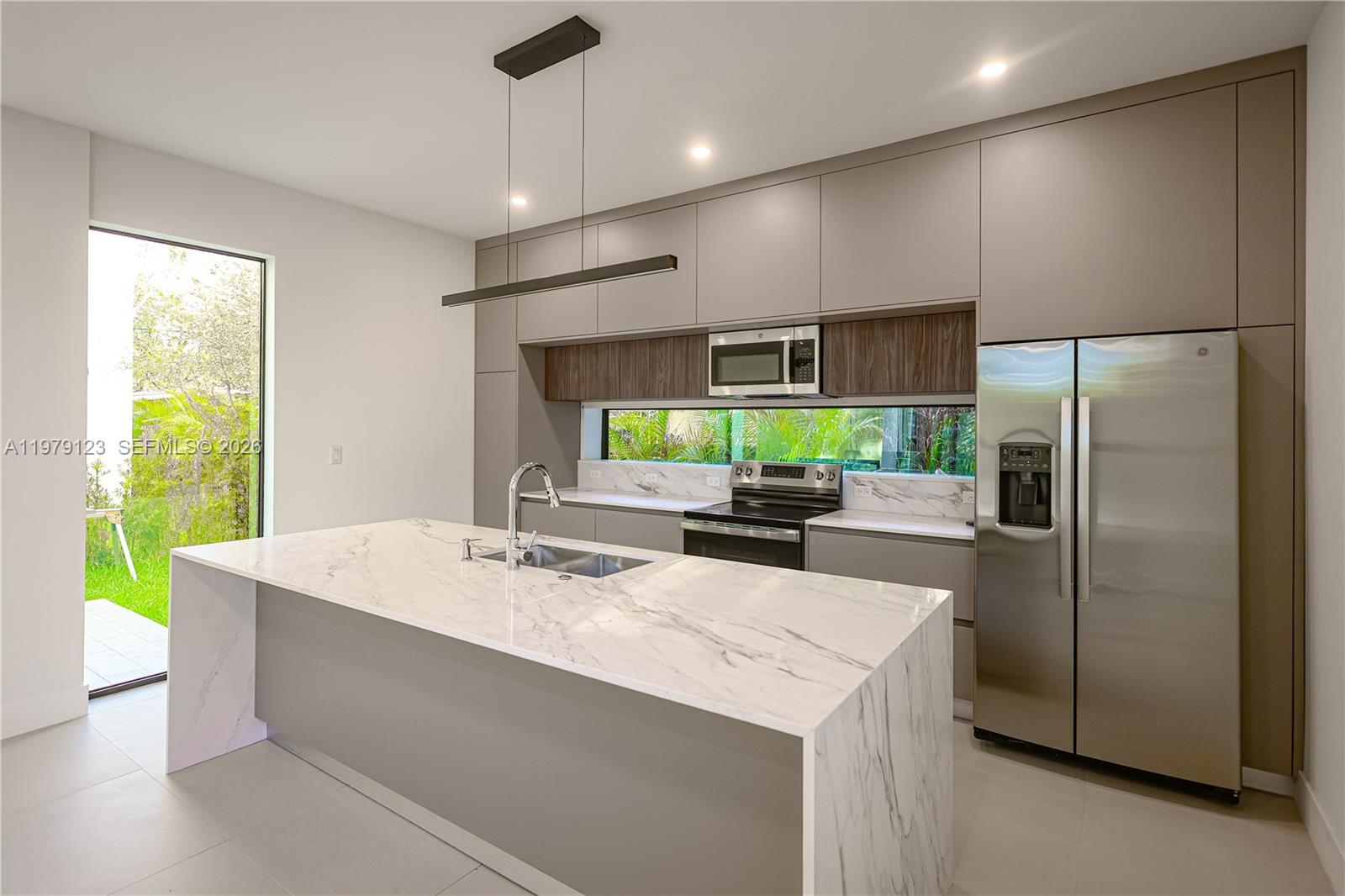 5802 Nw 5th Ave Miami, FL 33127