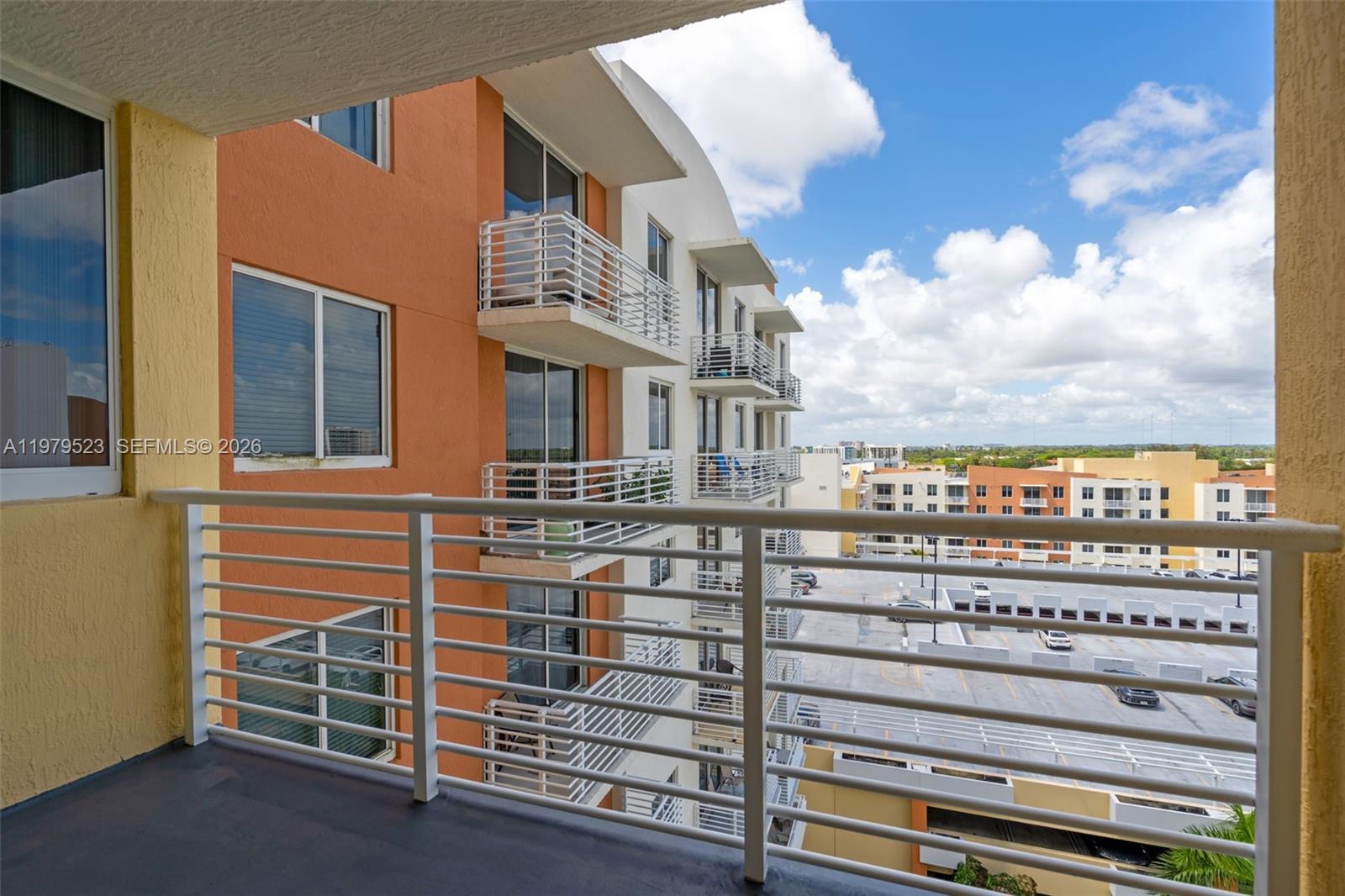 image The Venture at Aventura18