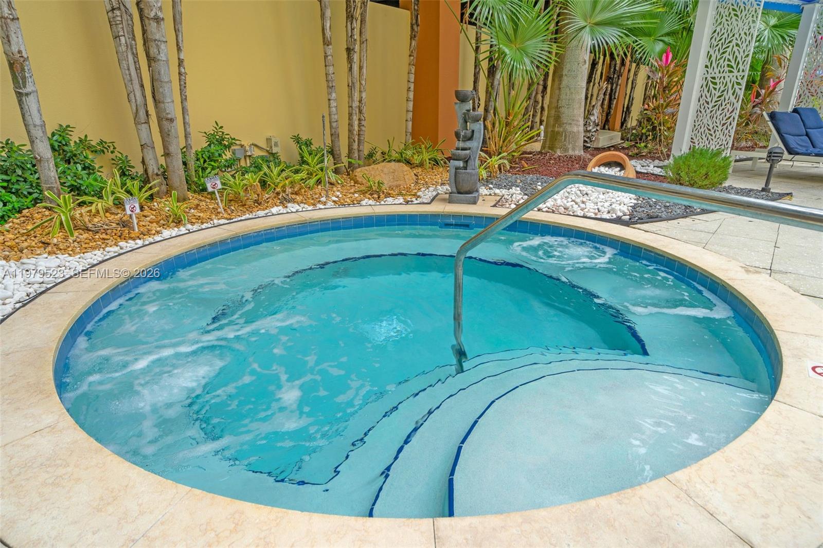 image The Venture at Aventura42