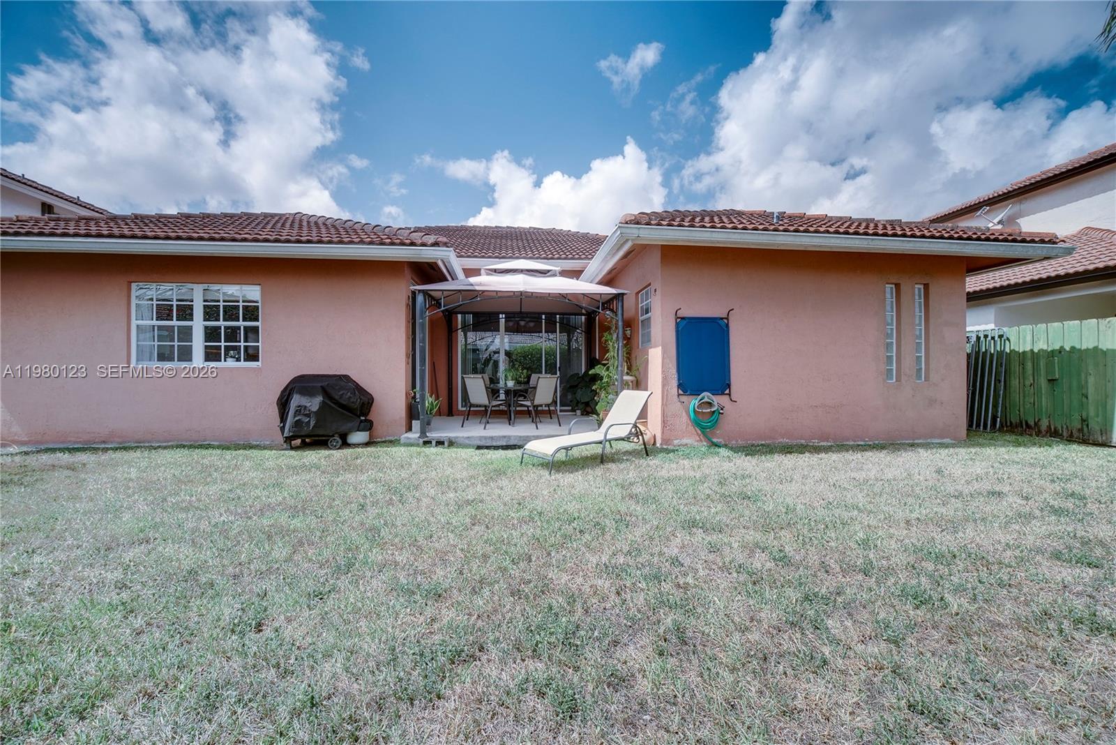 9837 SW 159th Ct Miami, FL 33196