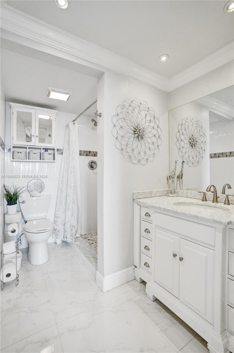 1889 S Ocean Dr #114 Hallandale Beach, FL 33009