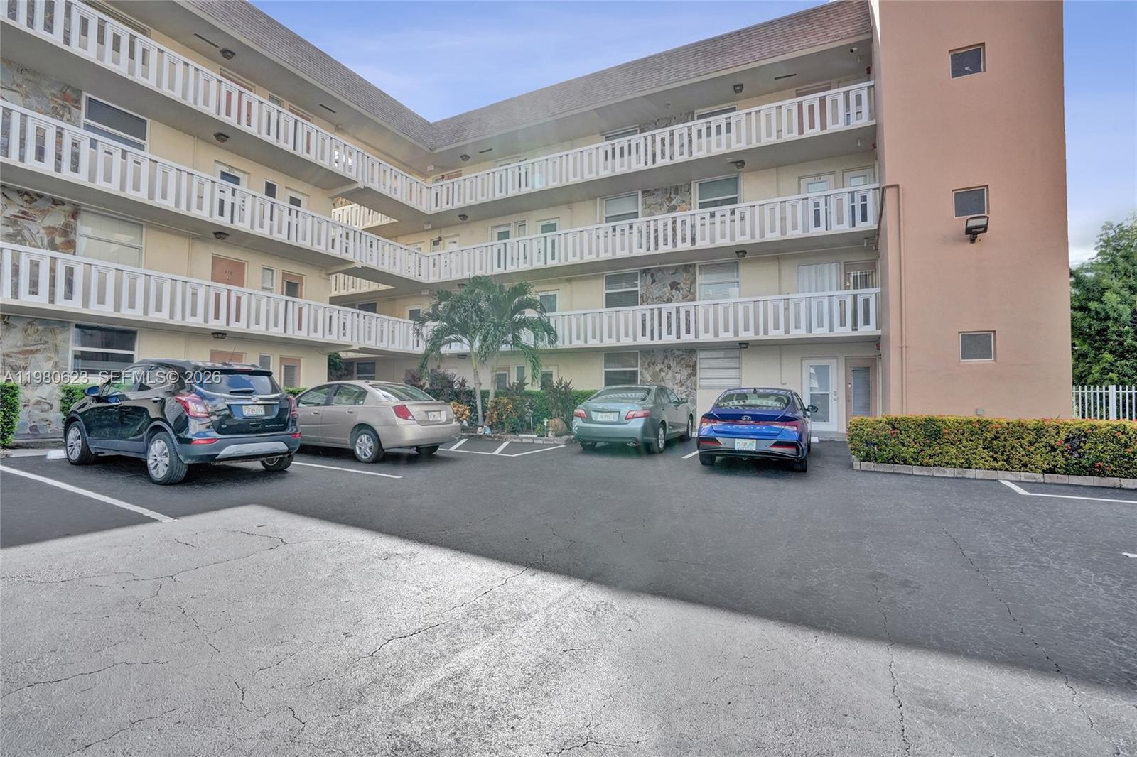 1889 S Ocean Dr #114 Hallandale Beach, FL 33009