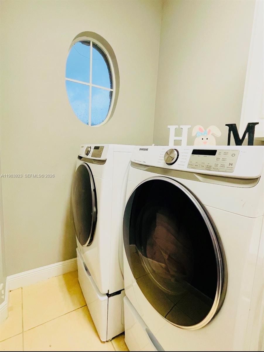 330 Glen Clb Dr Other, FL 32713