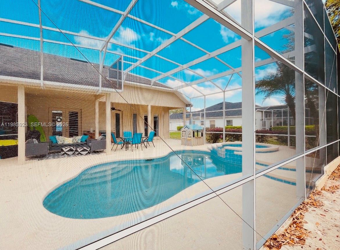 330 Glen Clb Dr Other, FL 32713