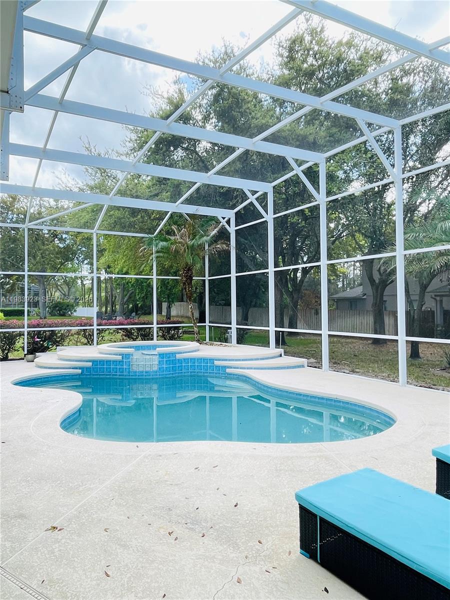 330 Glen Clb Dr Other, FL 32713