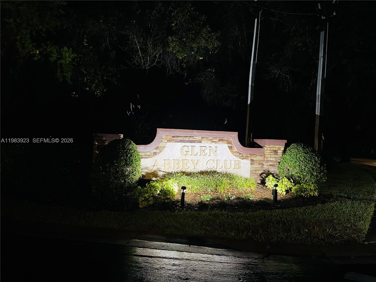 330 Glen Clb Dr Other, FL 32713