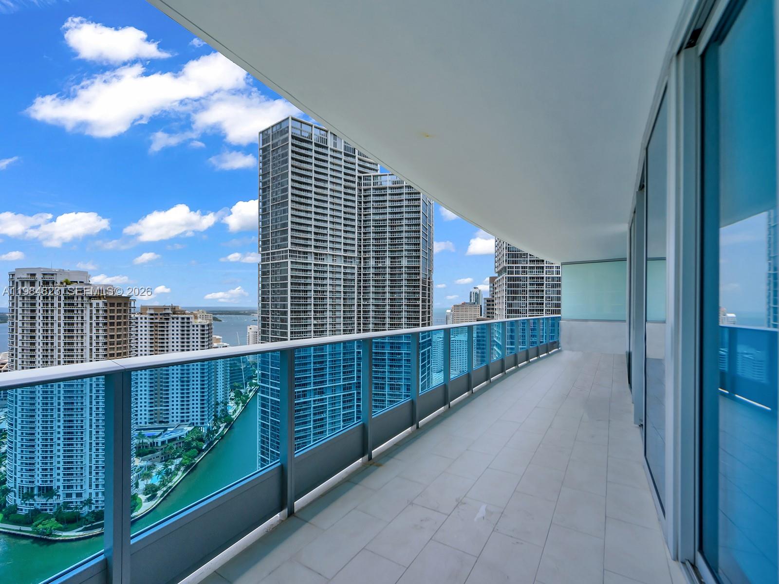 200 Biscayne Blvd Way #3603 Miami, FL 33131