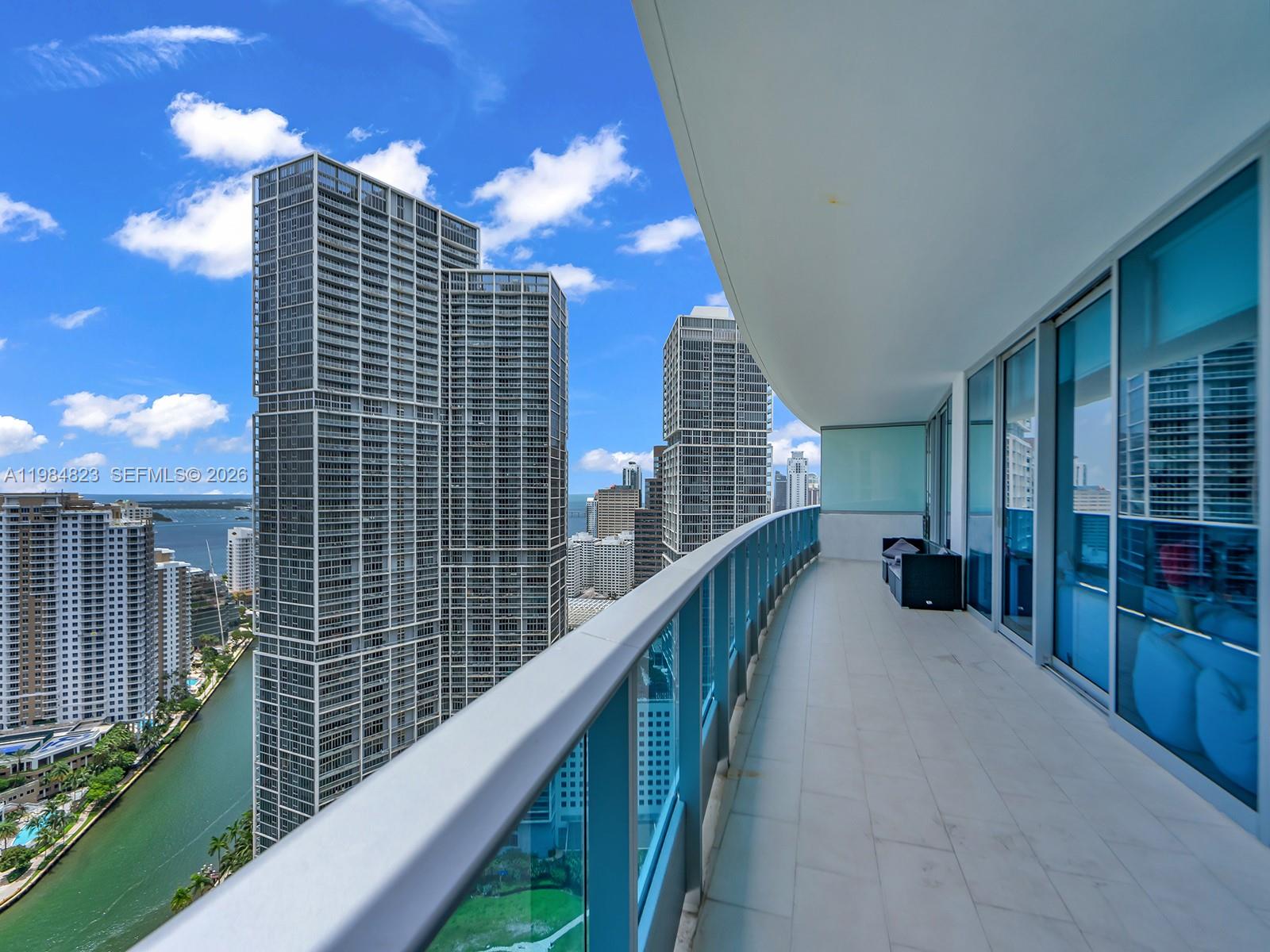 200 Biscayne Blvd Way #3603 Miami, FL 33131