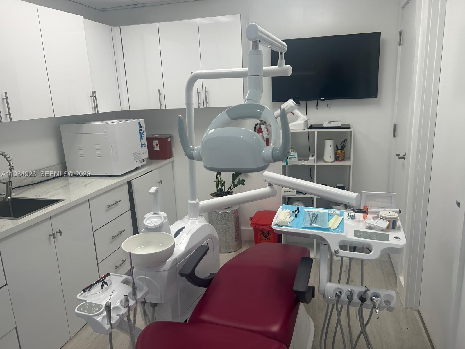 SW 7245th Sw South Miami, FL 33143