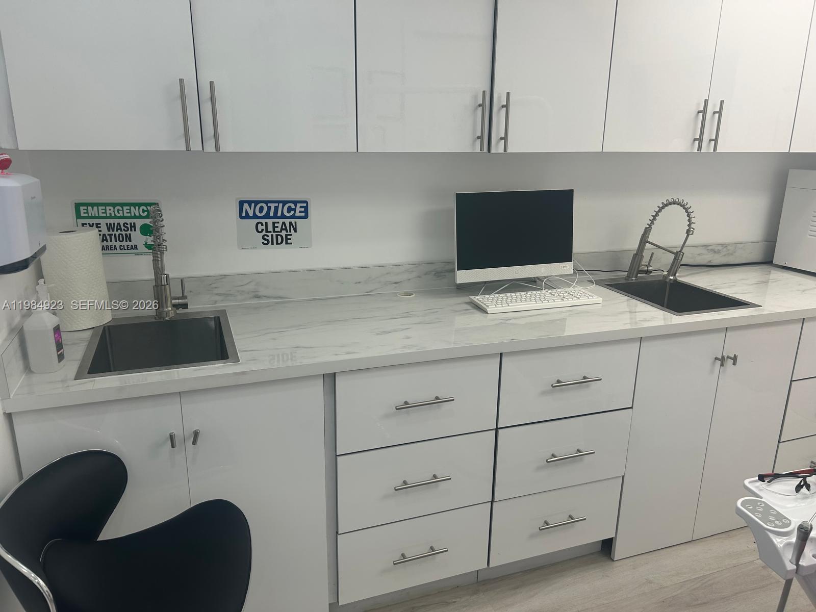 SW 7245th Sw South Miami, FL 33143