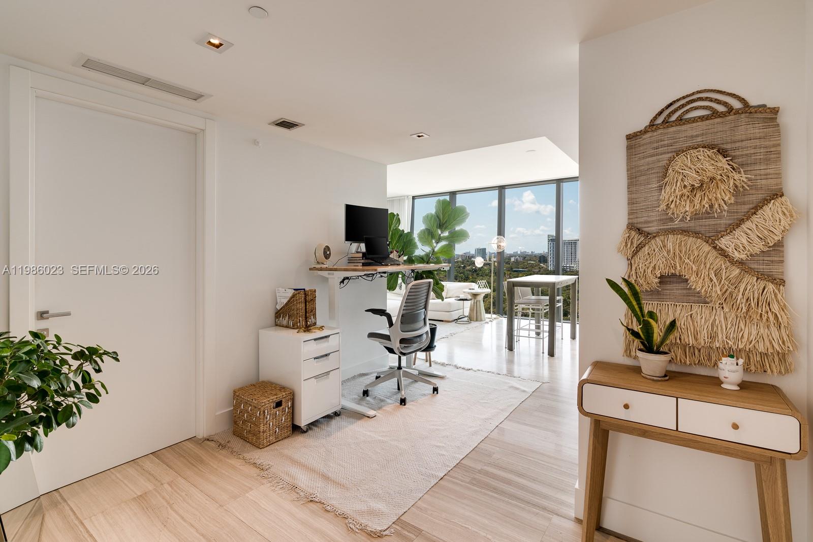 image Echo Brickell13