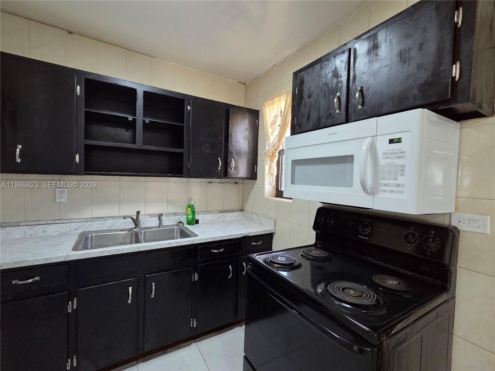 3061 NW 83rd Ter Miami, FL 33147