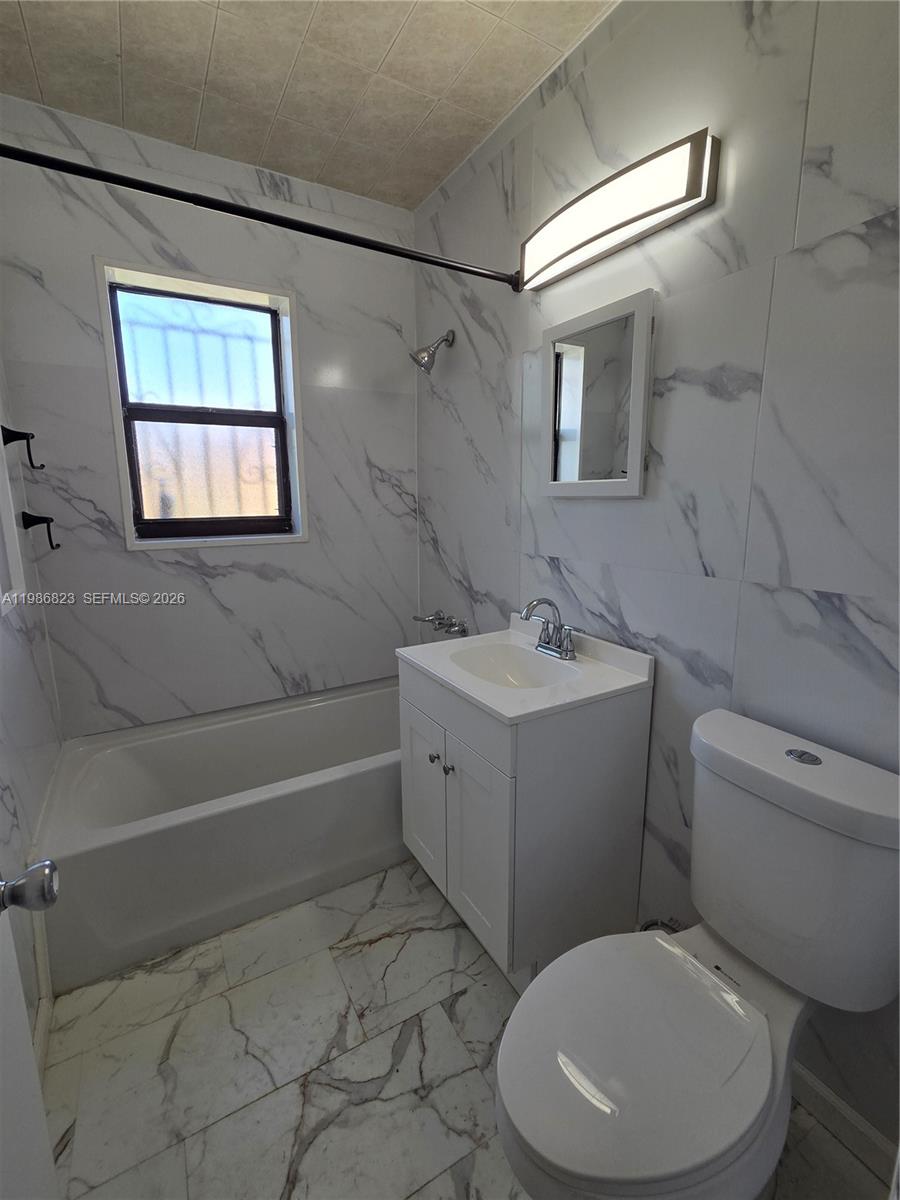 3061 NW 83rd Ter Miami, FL 33147