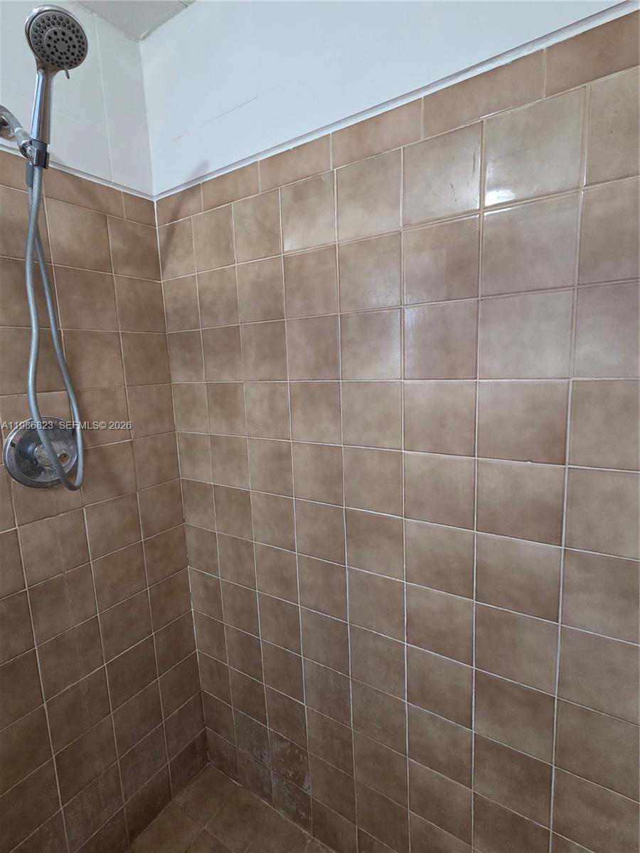 3061 NW 83rd Ter Miami, FL 33147