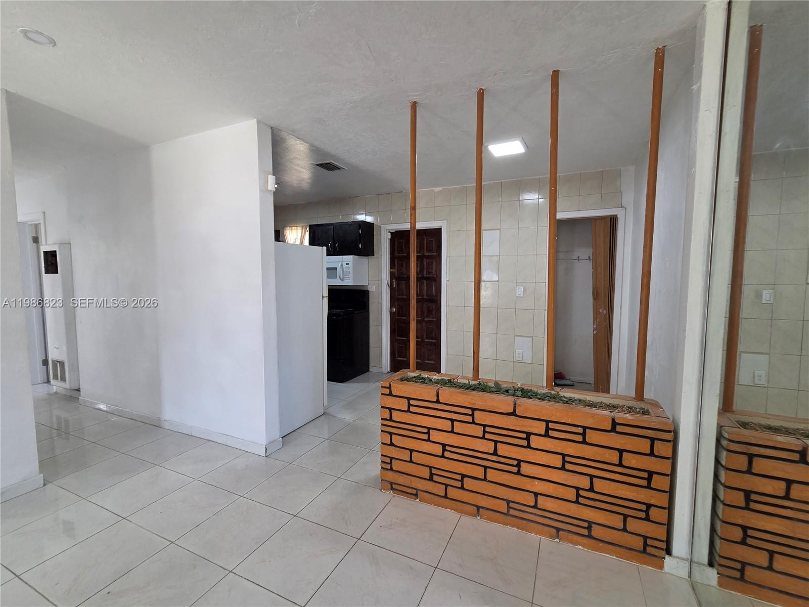 3061 NW 83rd Ter Miami, FL 33147