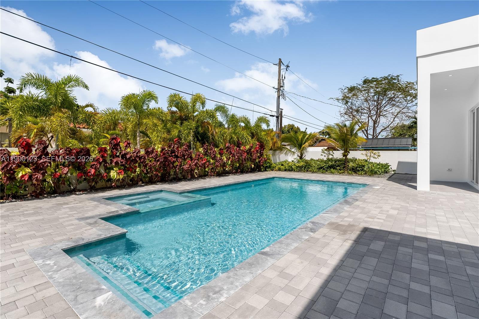 9895 NW 26th St Doral, FL 33172