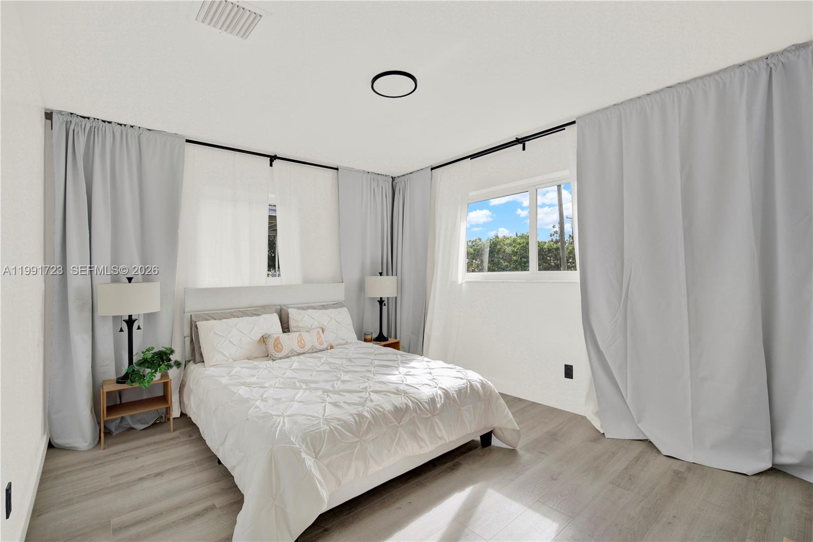 51 NE 56th Ct Oakland Park, FL 33334