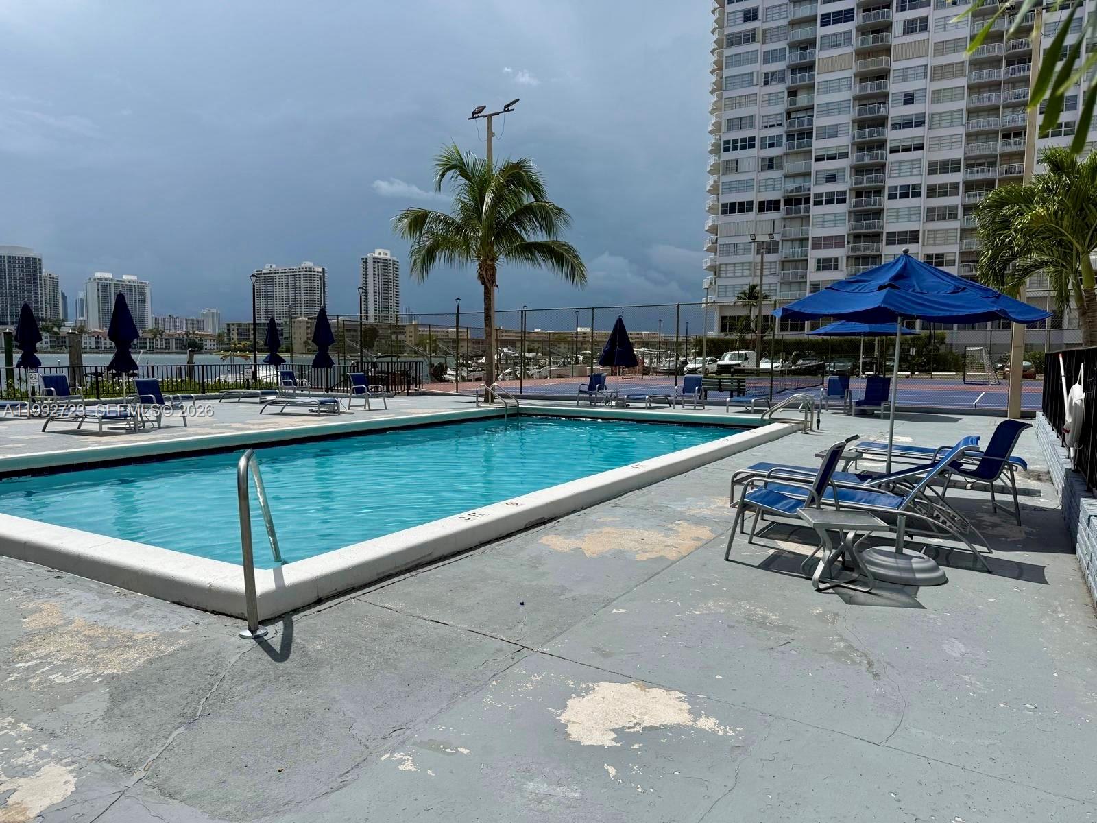 2780 NE 183rd St #2107 Aventura, FL 33160