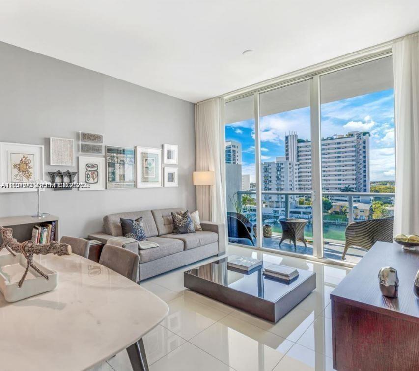 7930 East Dr #DR North Bay Village, FL 33141