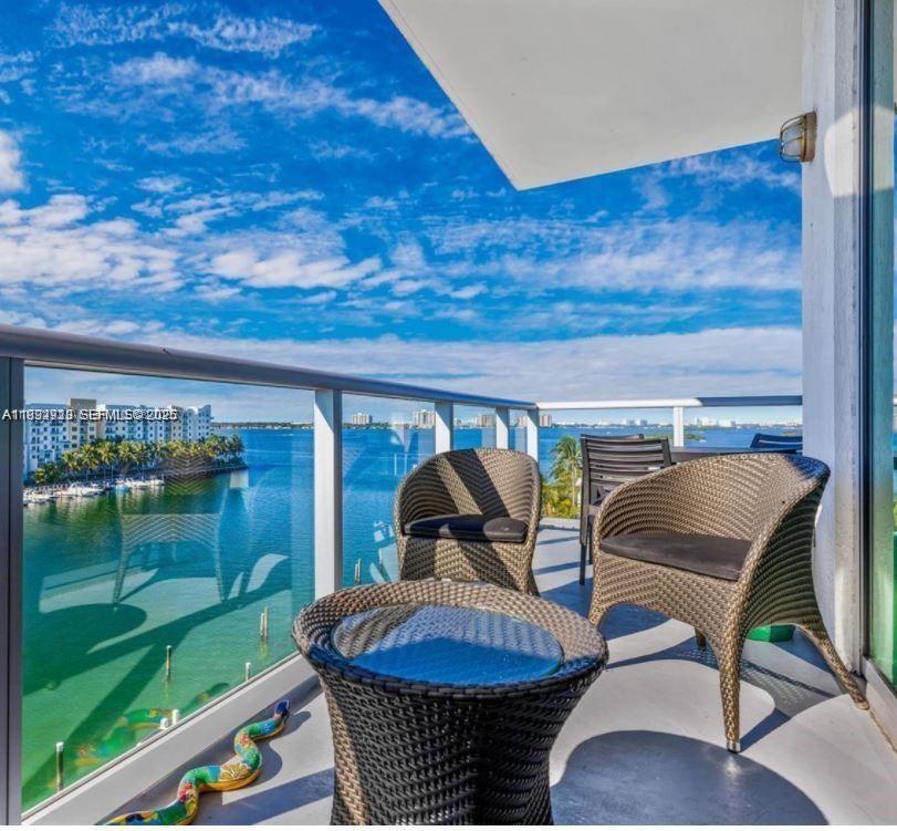 7930 East Dr #DR North Bay Village, FL 33141