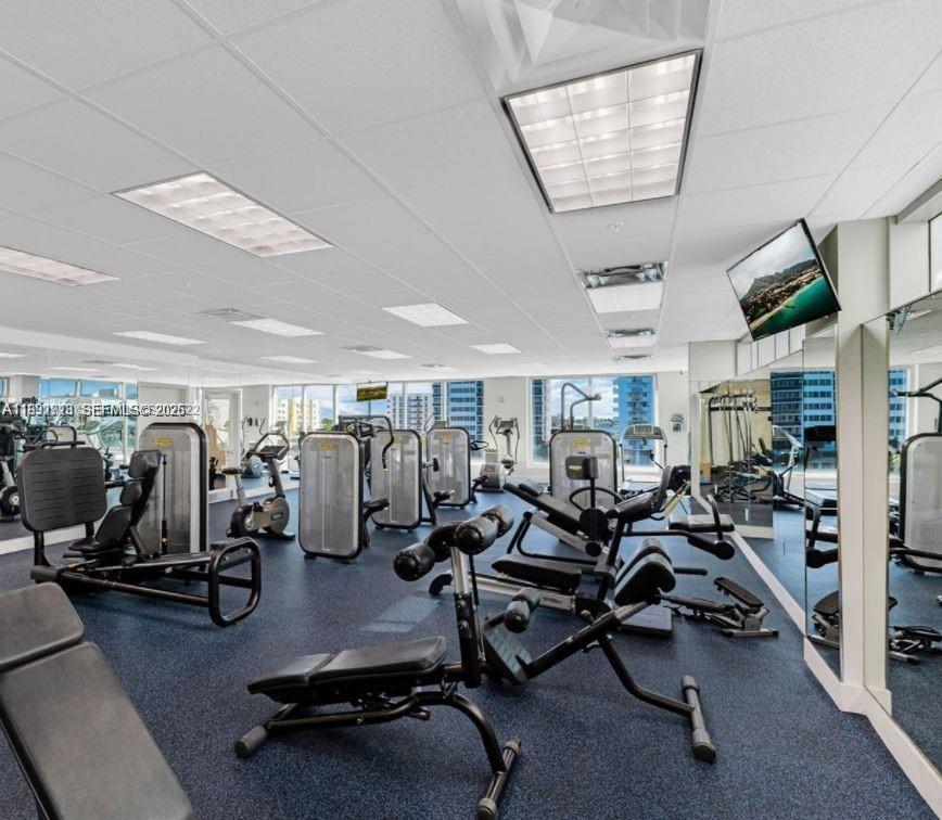 7930 East Dr #DR North Bay Village, FL 33141