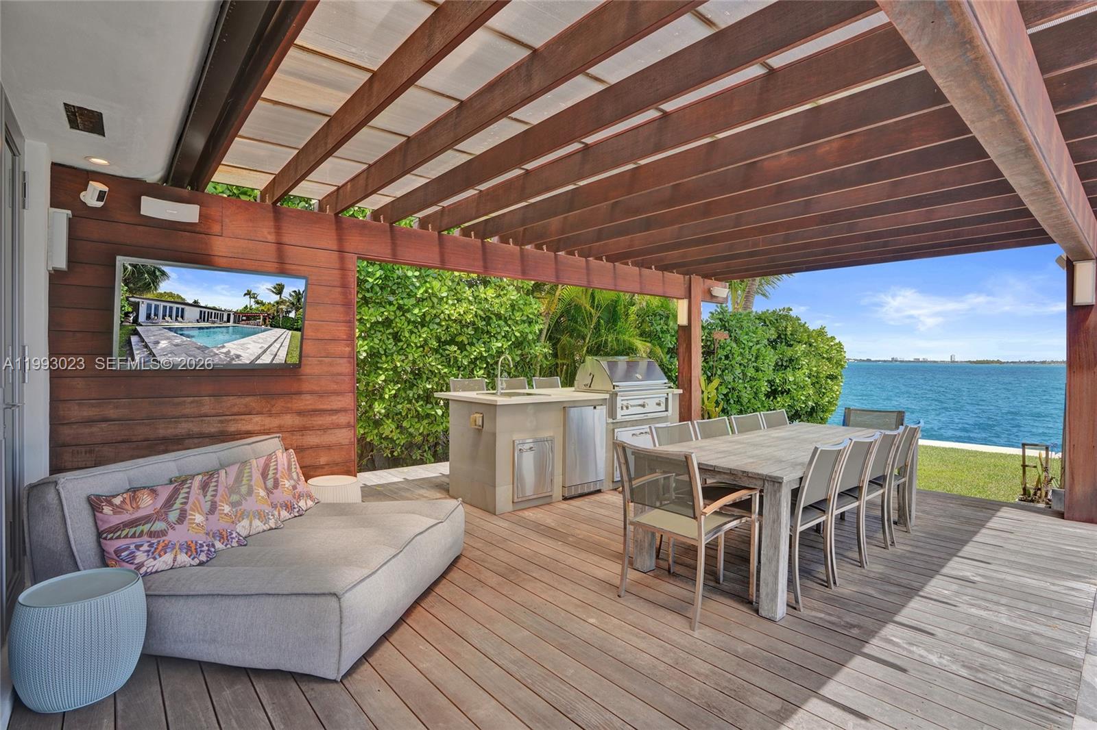 9301 N Bayshore Dr Miami Shores, FL 33138