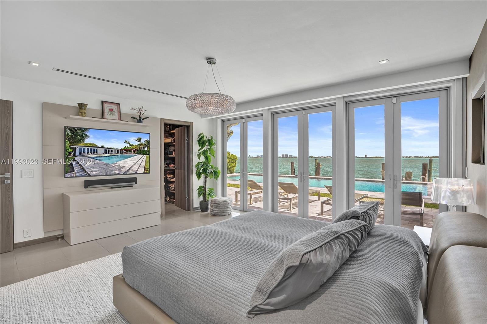 9301 N Bayshore Dr Miami Shores, FL 33138