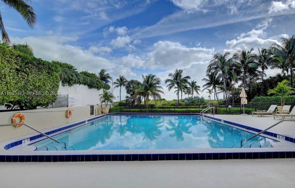 1623 Collins Ave #318 Miami Beach, FL 33139