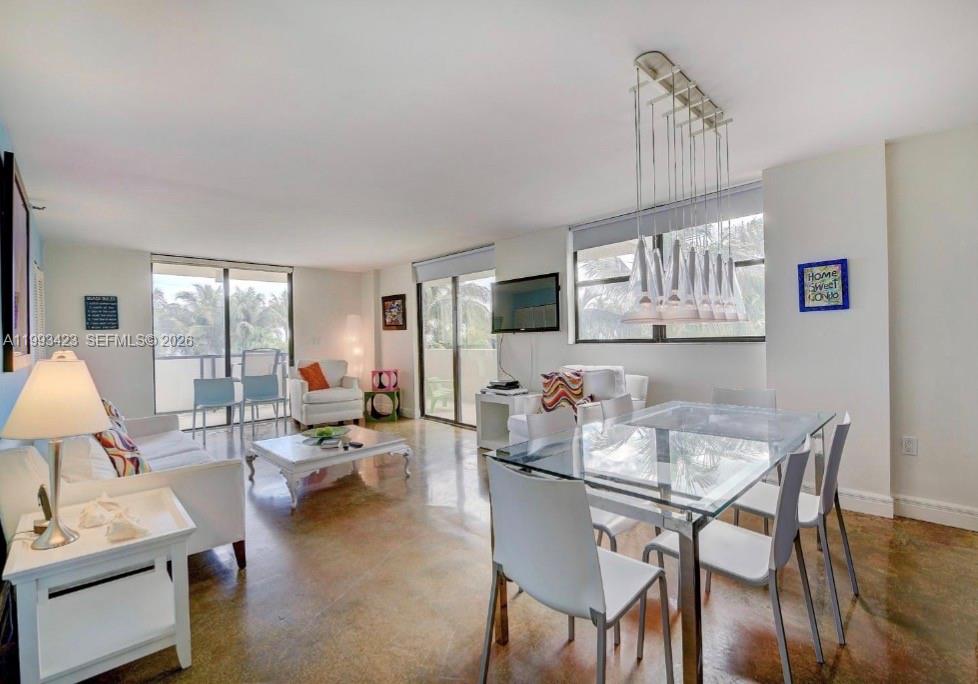 1623 Collins Ave #318 Miami Beach, FL 33139