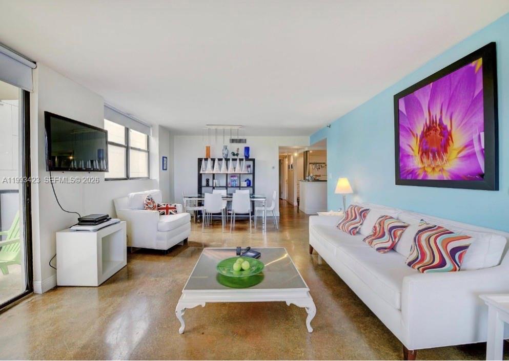 1623 Collins Ave #318 Miami Beach, FL 33139