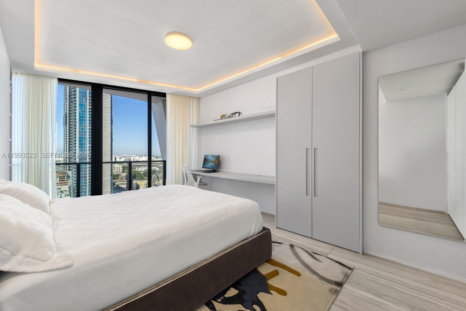 1000 Biscayne Blvd #2702 Miami, FL 33132