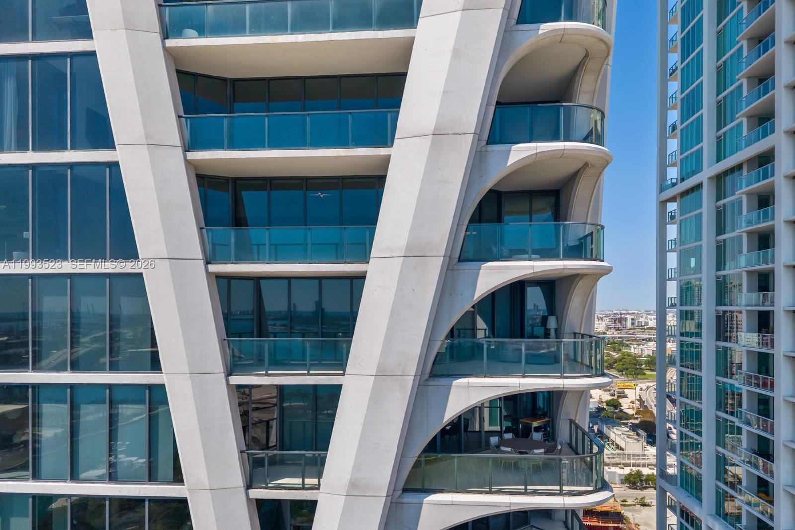 1000 Biscayne Blvd #2702 Miami, FL 33132