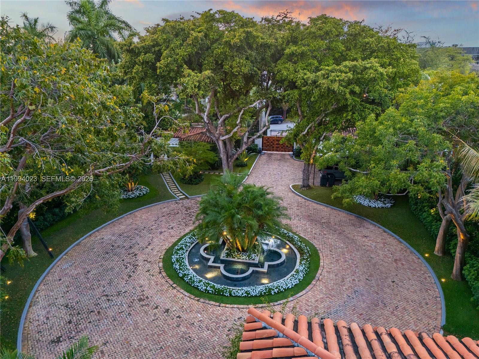 3681 Flamingo Dr Miami Beach, FL 33140