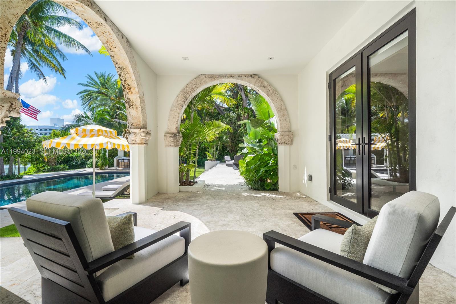 3681 Flamingo Dr Miami Beach, FL 33140