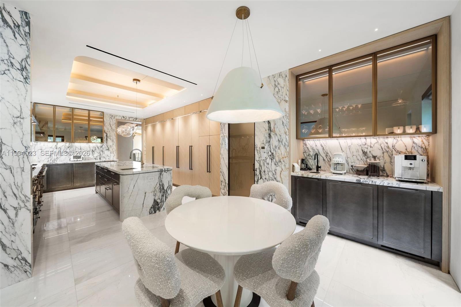 3681 Flamingo Dr Miami Beach, FL 33140