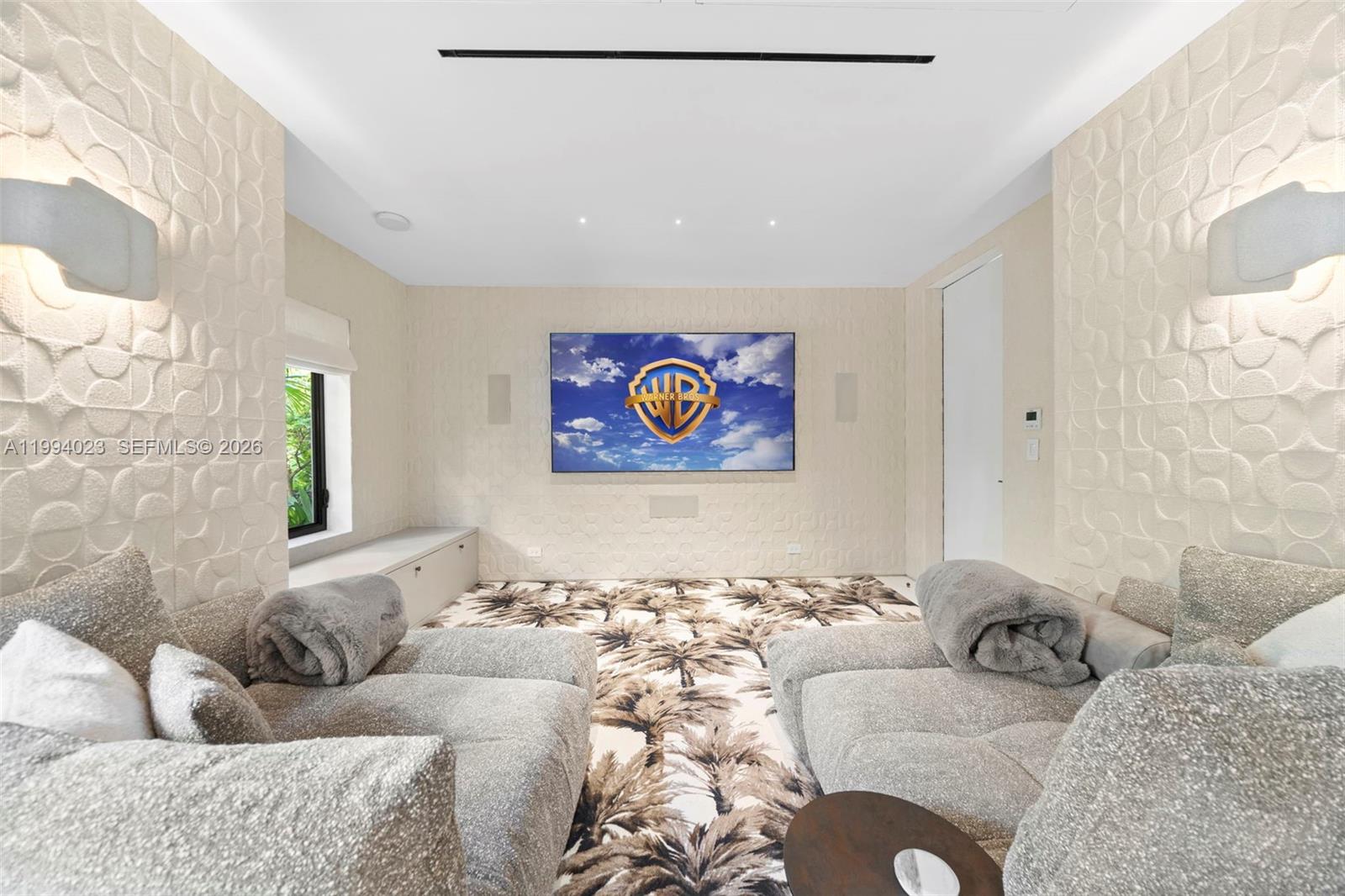 3681 Flamingo Dr Miami Beach, FL 33140