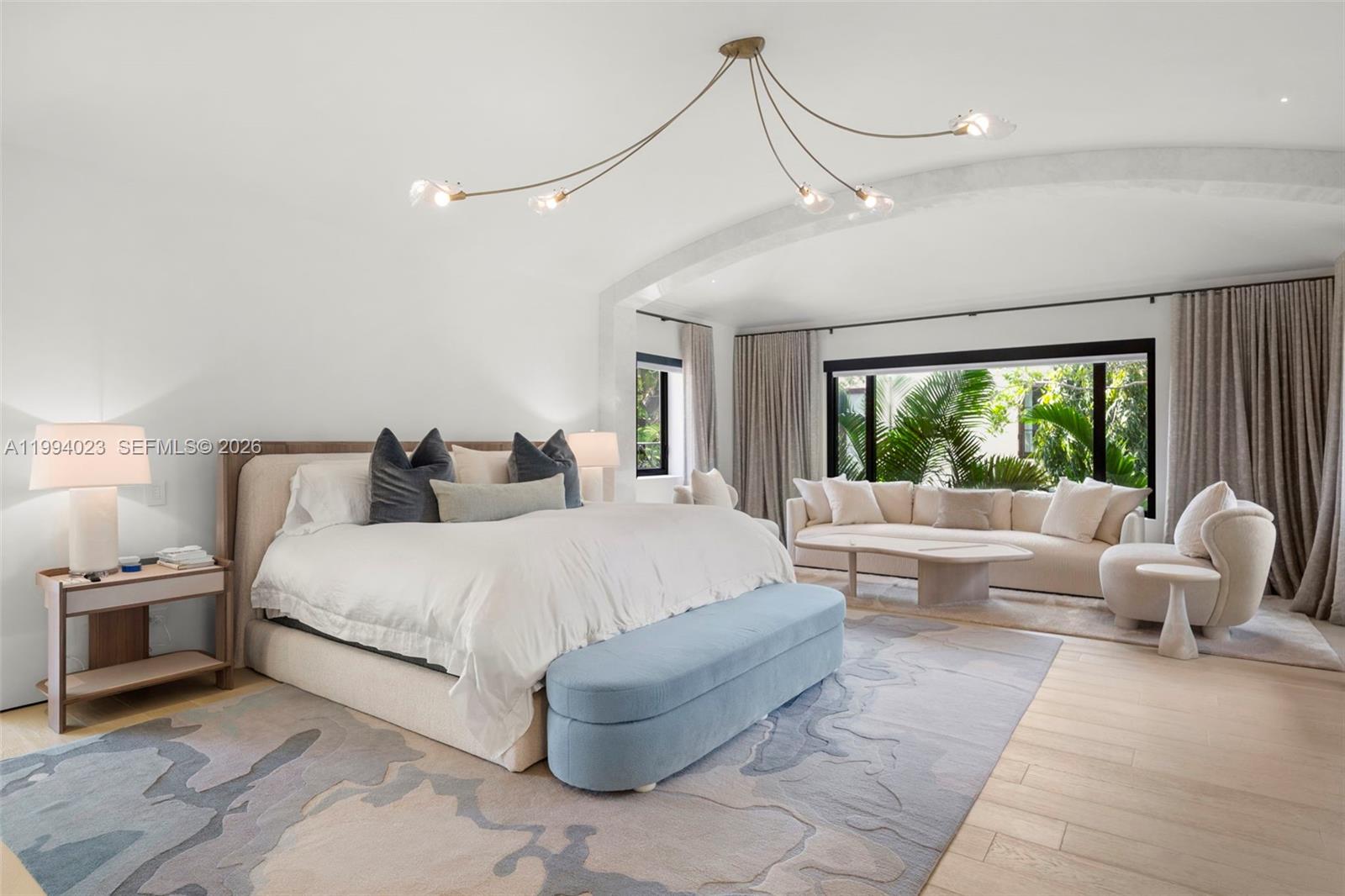 3681 Flamingo Dr Miami Beach, FL 33140