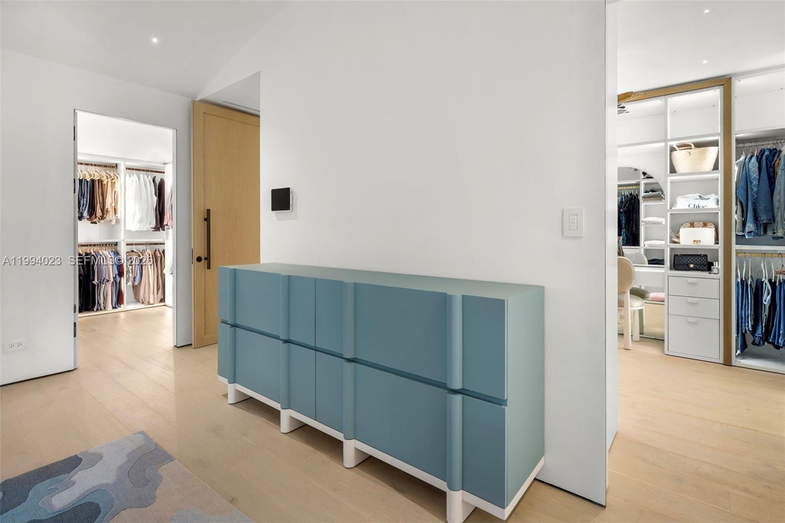 3681 Flamingo Dr Miami Beach, FL 33140