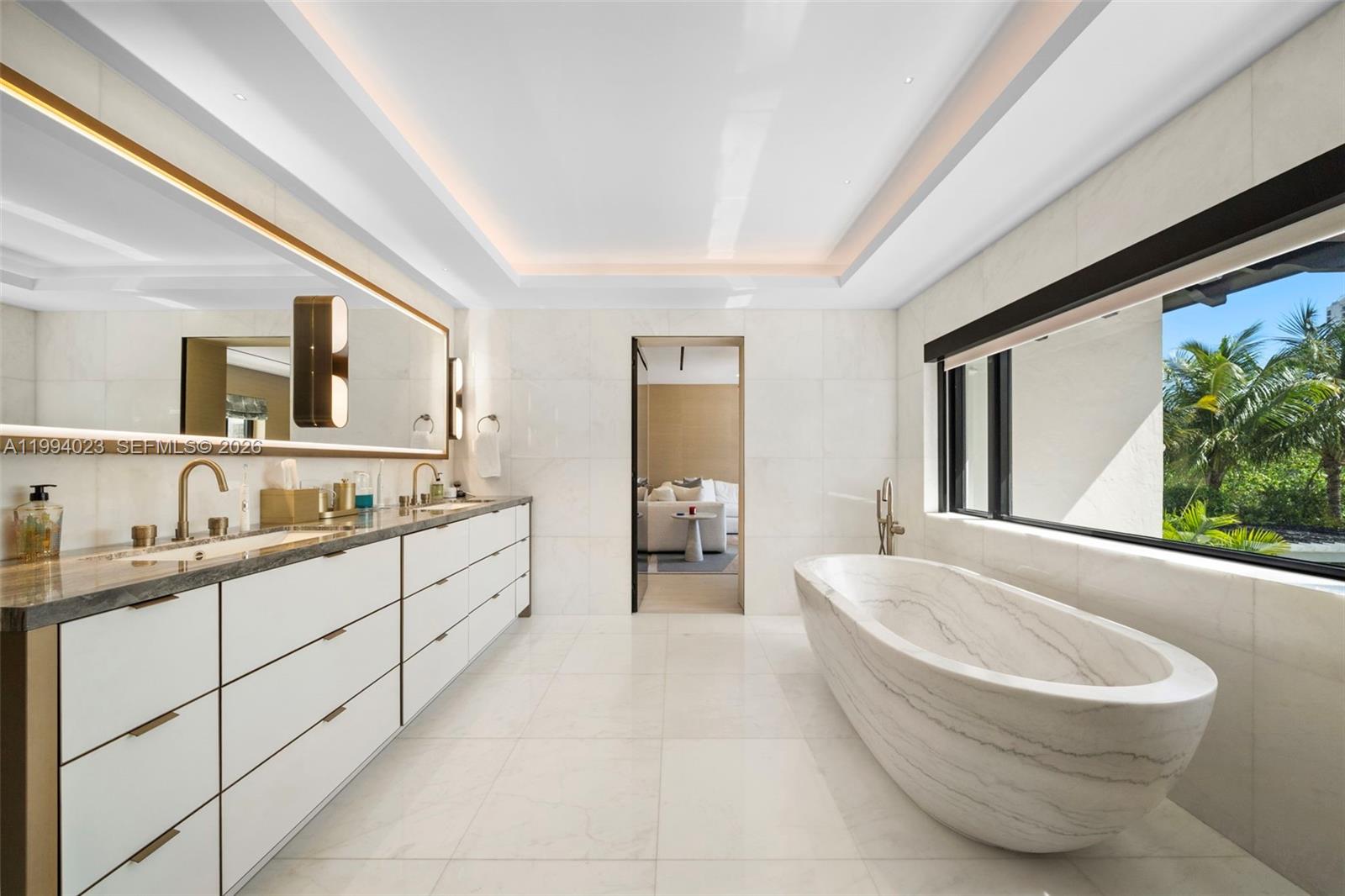 3681 Flamingo Dr Miami Beach, FL 33140