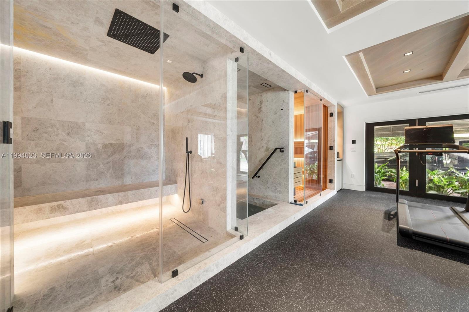 3681 Flamingo Dr Miami Beach, FL 33140