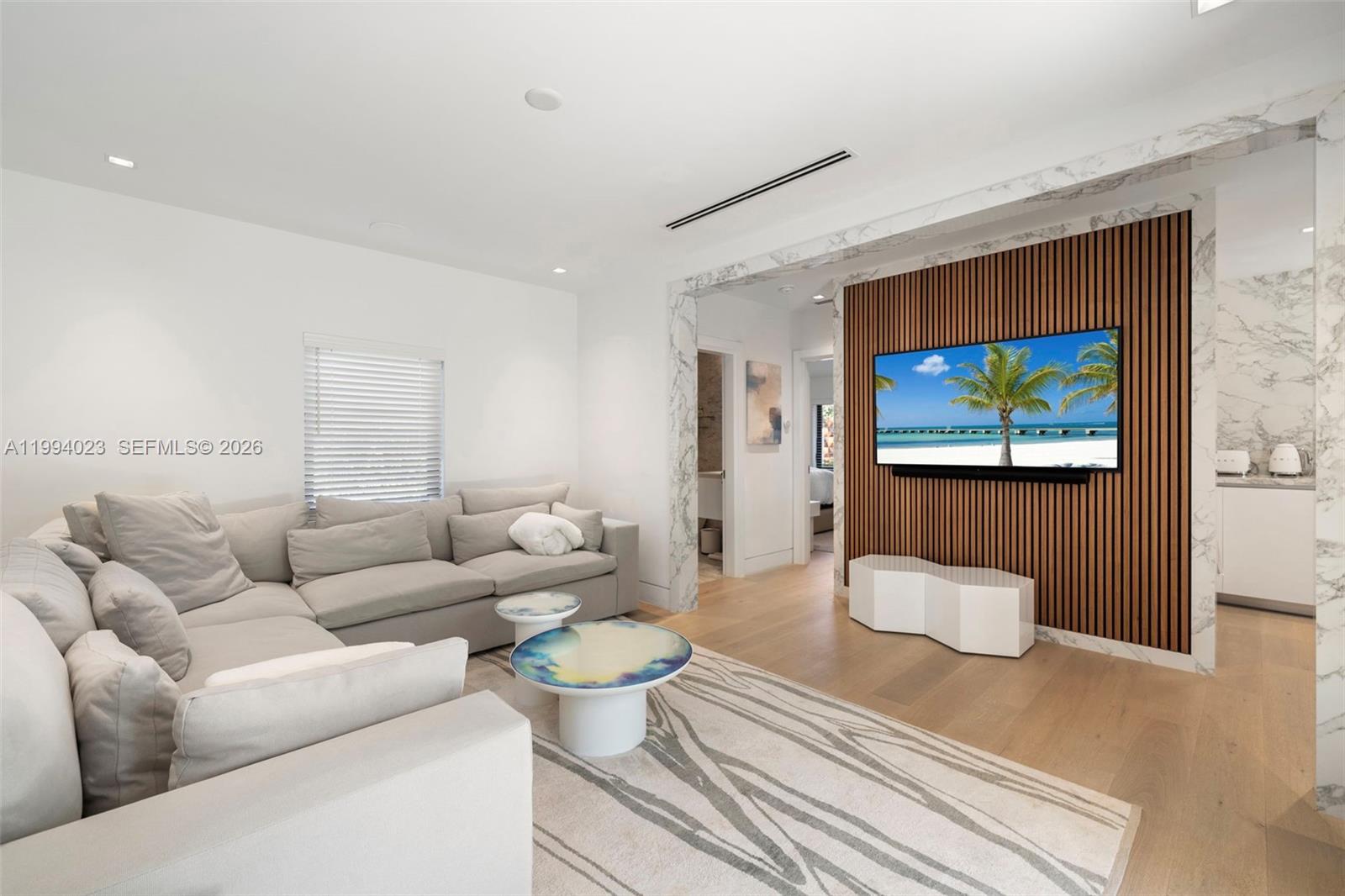 3681 Flamingo Dr Miami Beach, FL 33140