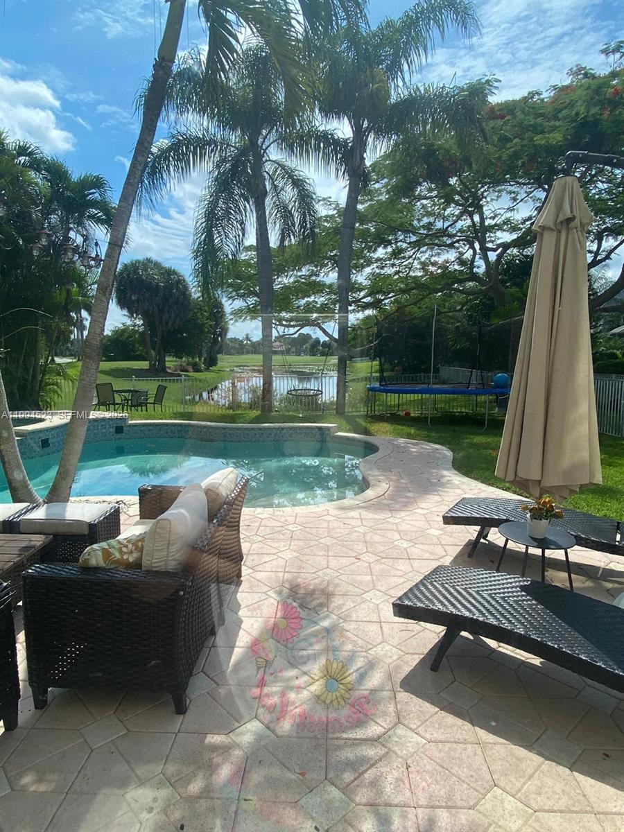 1607 SW 157th Ave Pembroke Pines, FL 33027