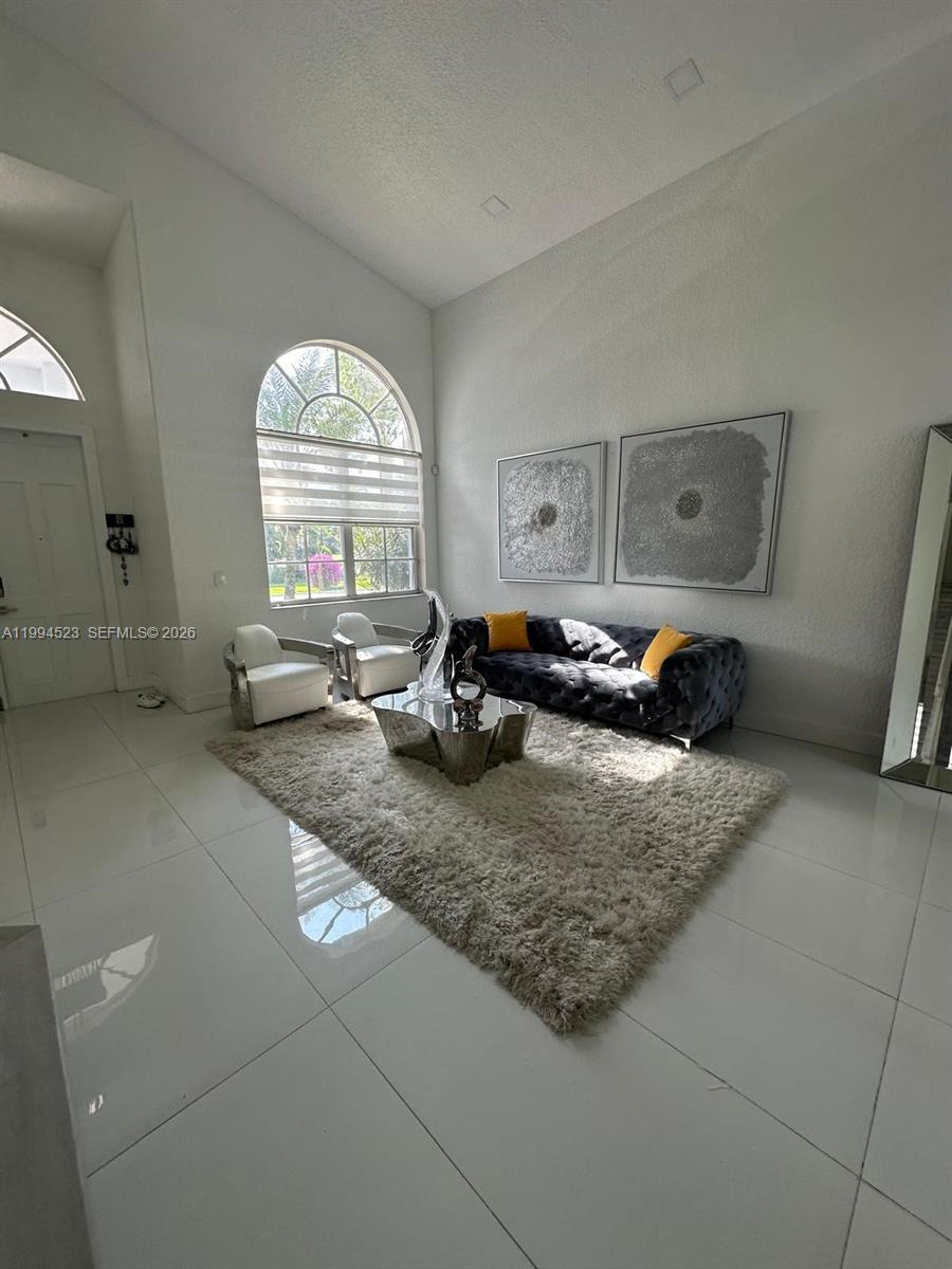 1607 SW 157th Ave Pembroke Pines, FL 33027