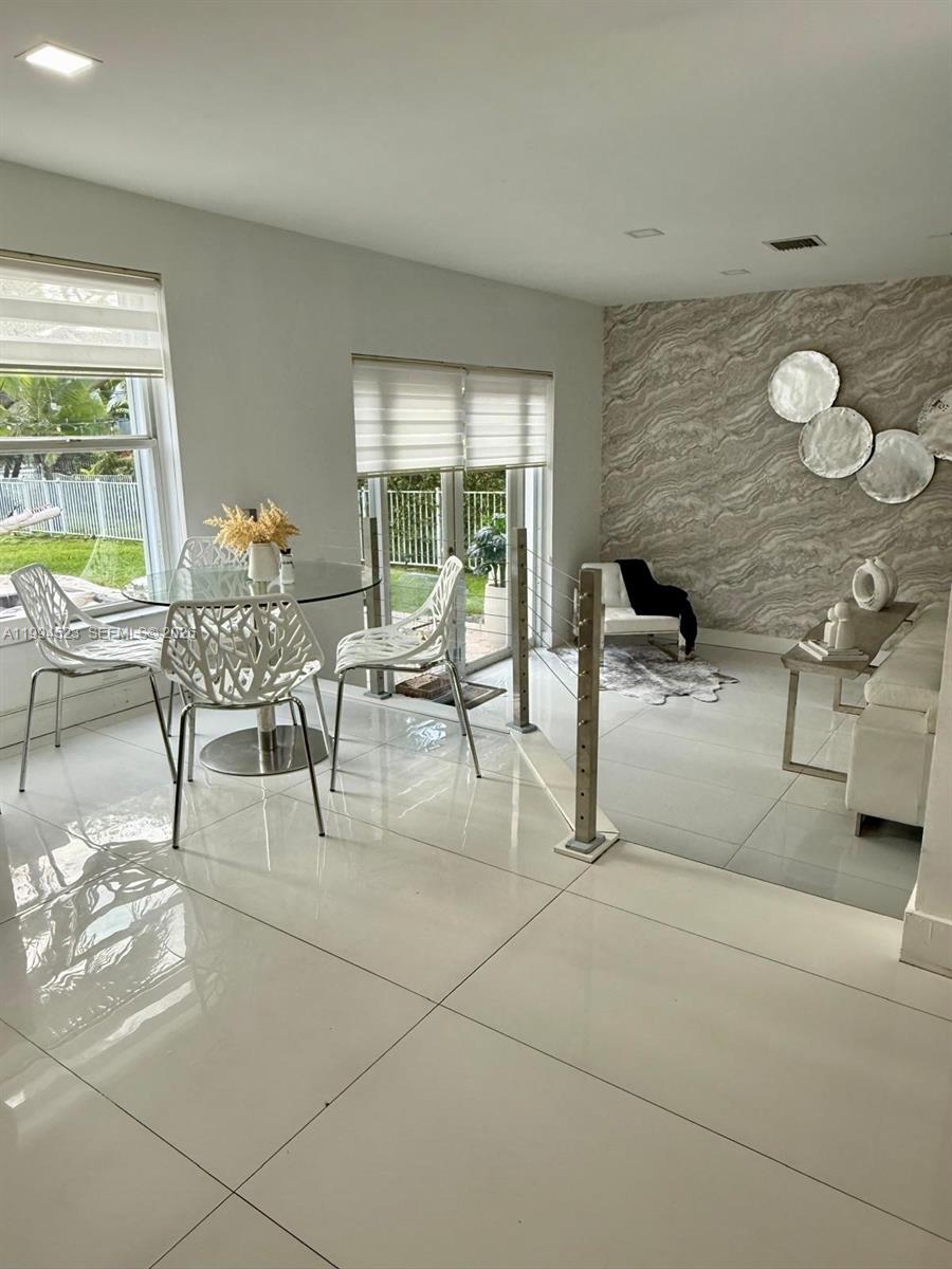 1607 SW 157th Ave Pembroke Pines, FL 33027